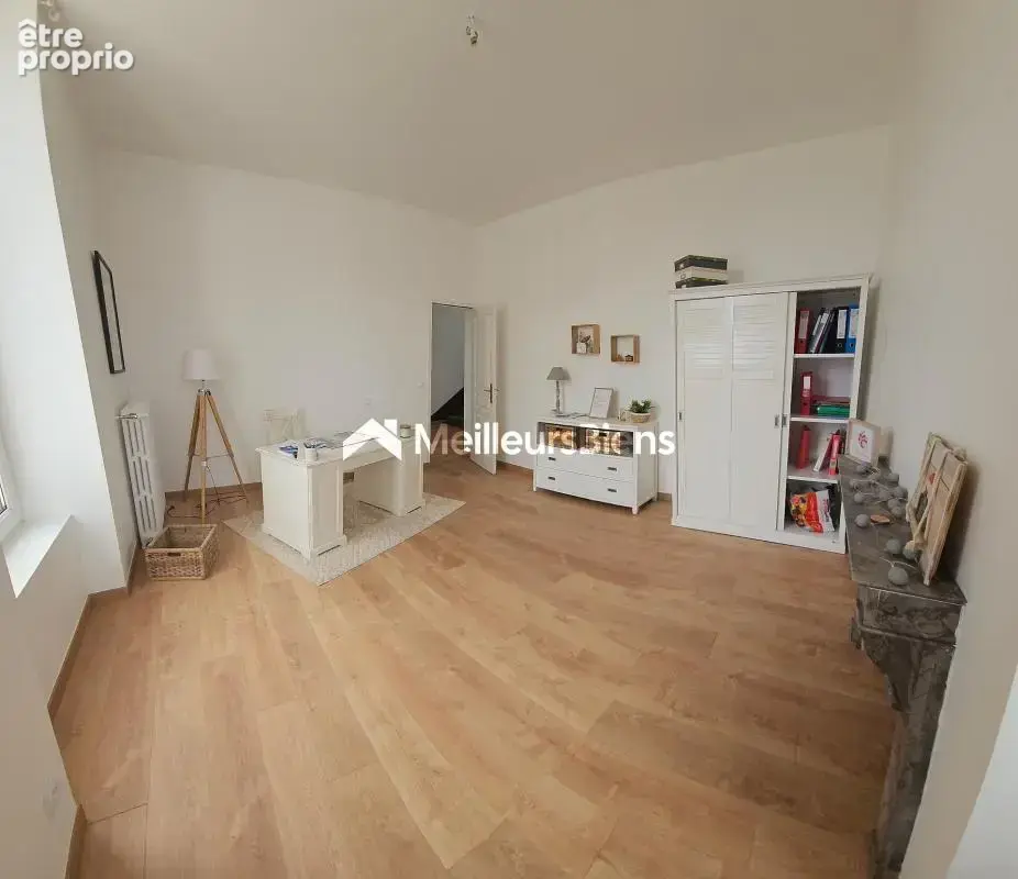 Maison de Maître rénovée de 220M² et annexe de 40M² en centre ville de Mamers - photo 7