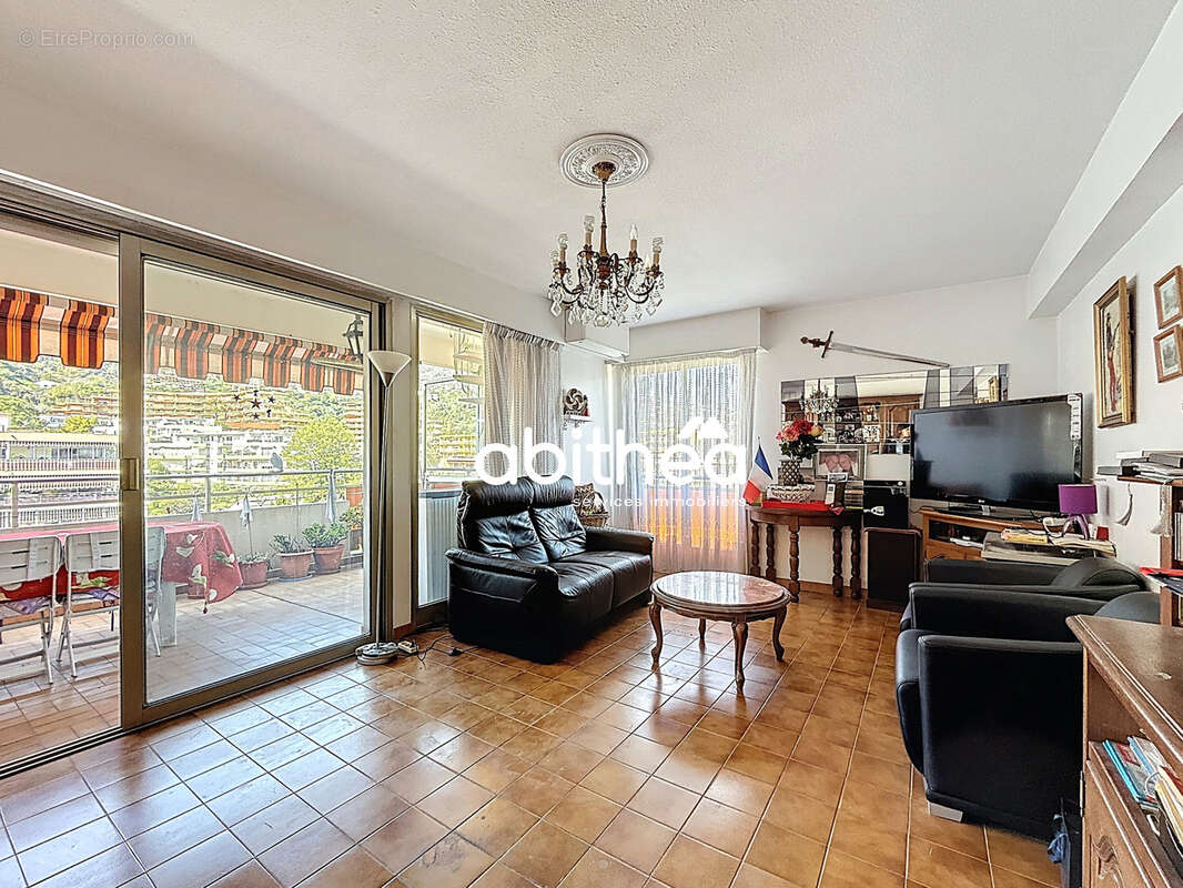 Appartement à MANDELIEU-LA-NAPOULE