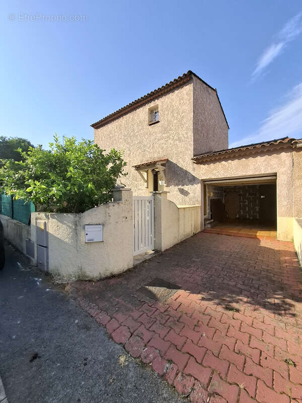 Maison à SIX-FOURS-LES-PLAGES