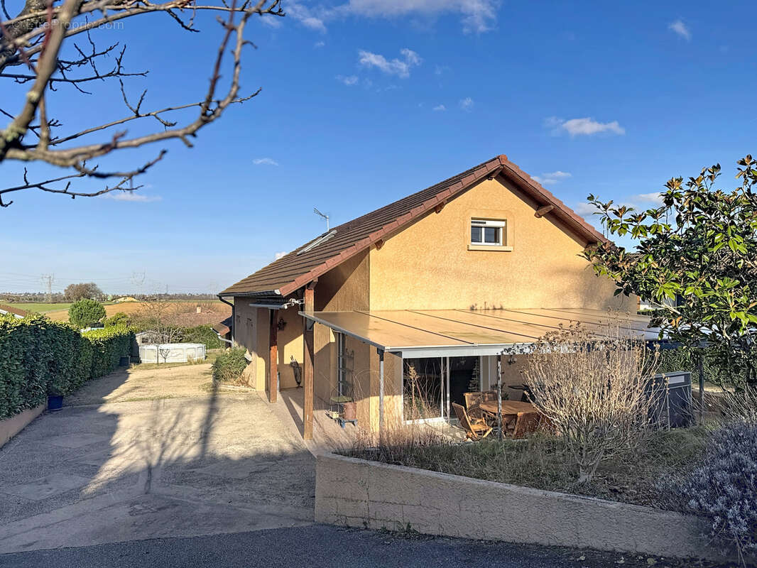 Maison à CHAMAGNIEU