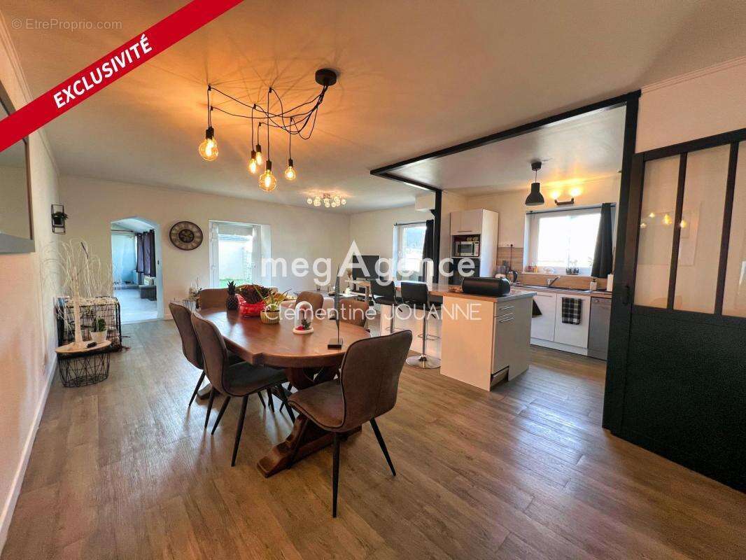 Maison à BEAUMONT-HAGUE