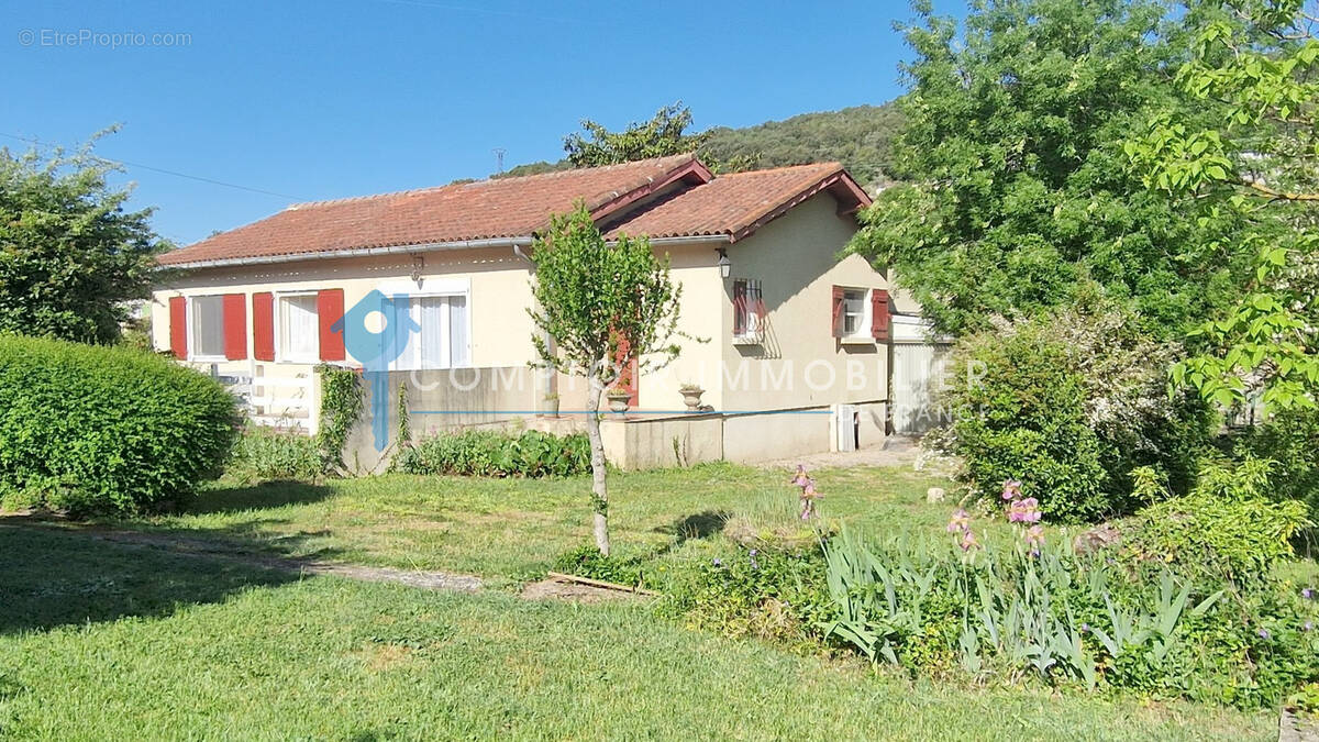 Maison à ROUSSON