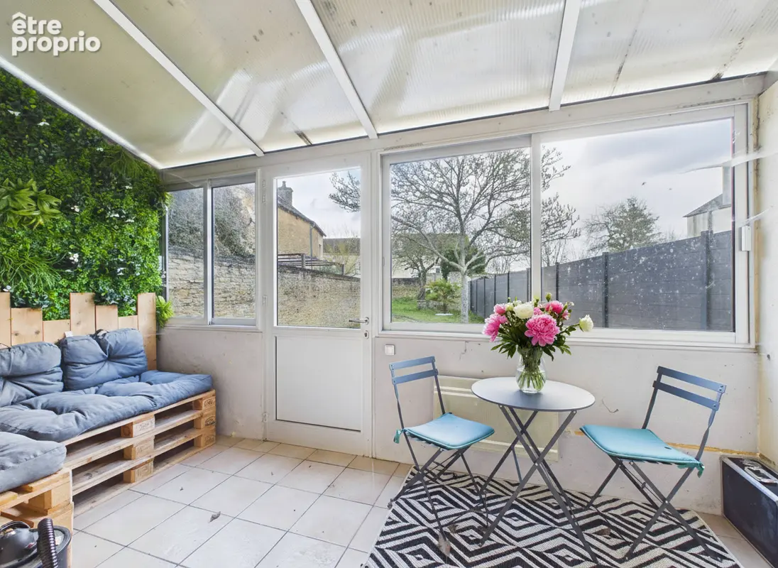 Maison en pierre rénovée avec grandes dépendances - photo 8