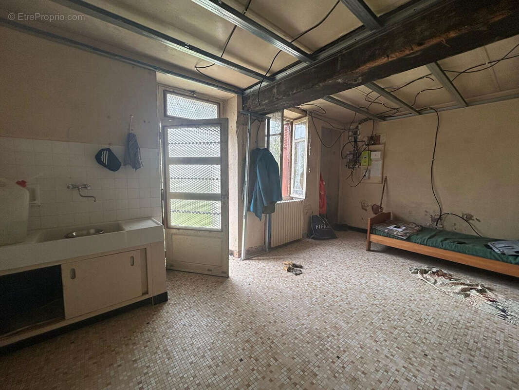 Maison à JUSSY-LE-CHAUDRIER