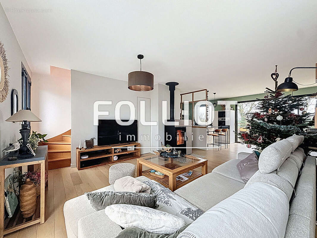 Maison à SAINT-PAIR-SUR-MER