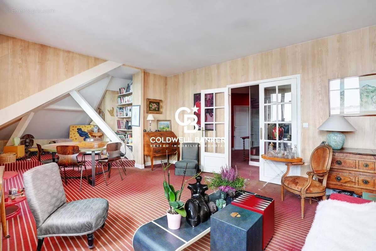 Appartement à VERSAILLES