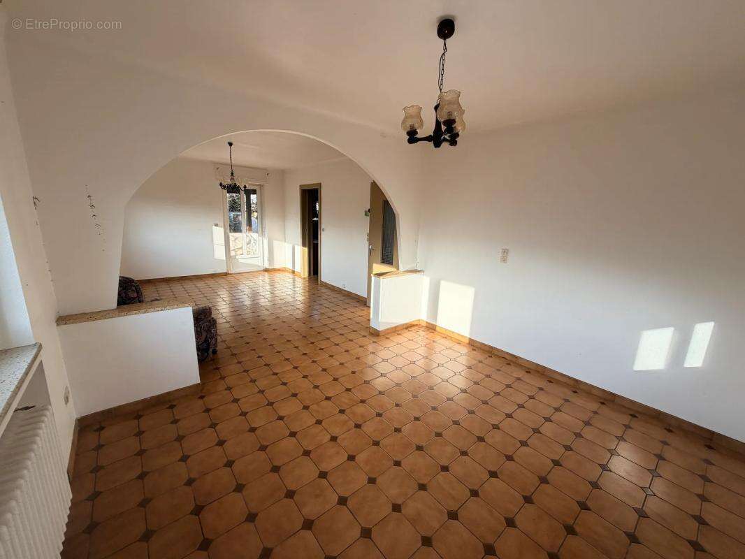 Maison à MARANGE-SILVANGE