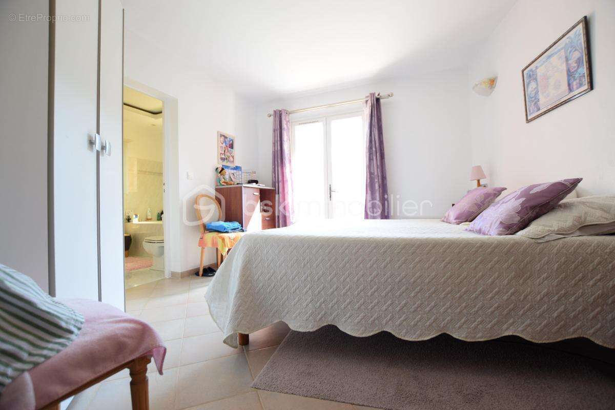 Maison à LES ADRETS-DE-L'ESTEREL