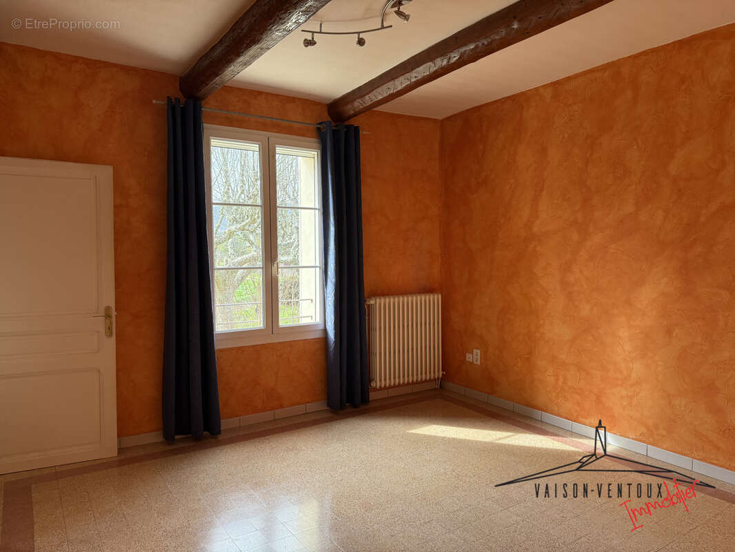 Maison à MALAUCENE