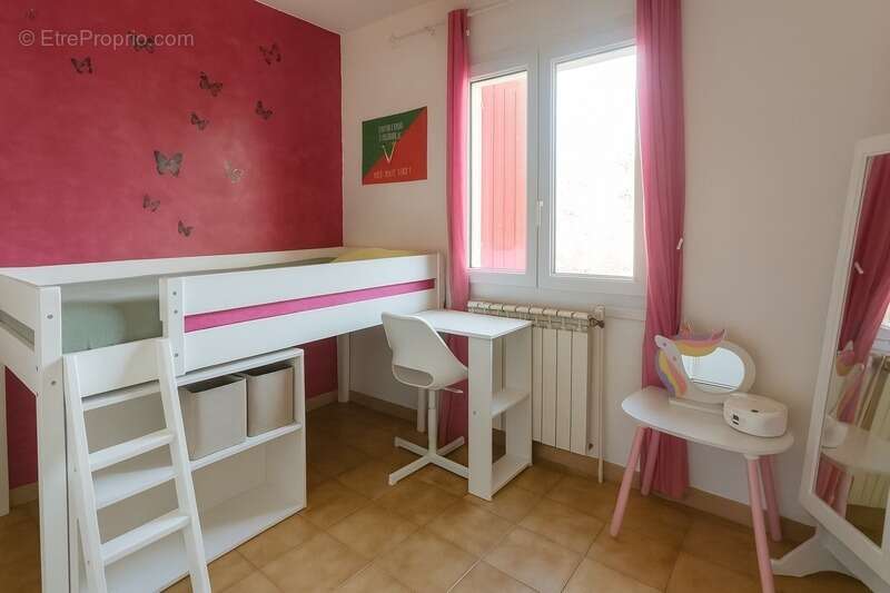 Maison à SAINT-GILLES