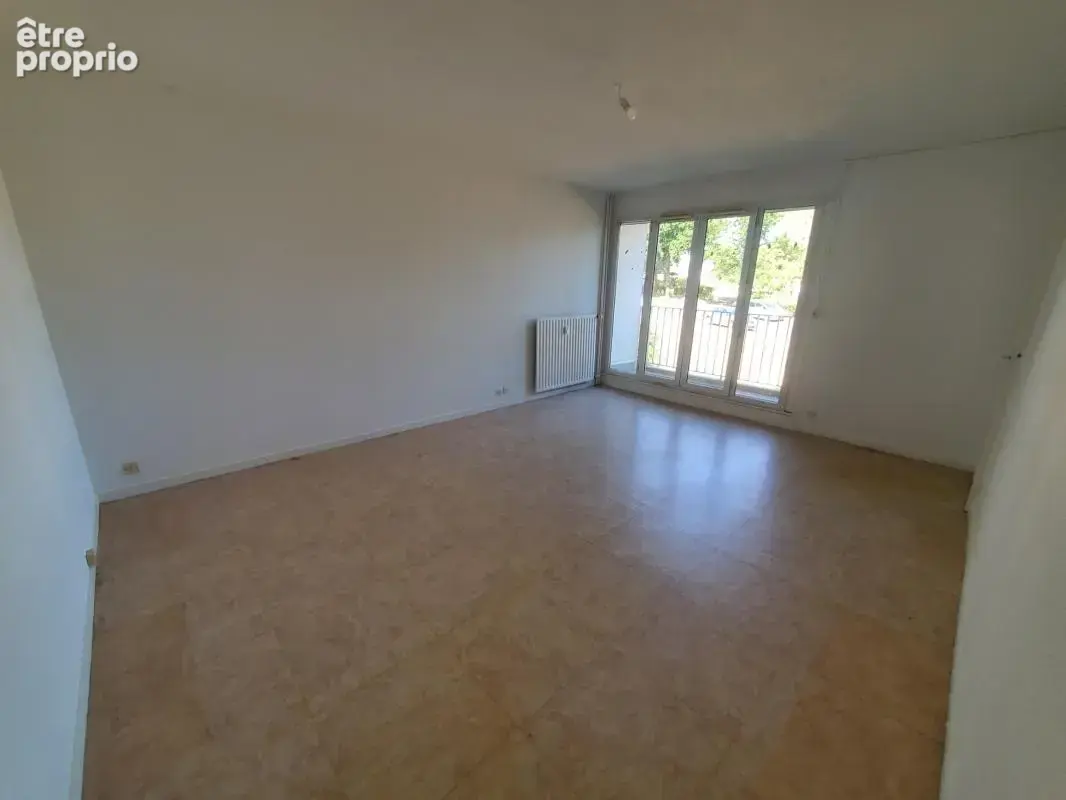 Beau t2 au 1er etage avec balcon - photo 4