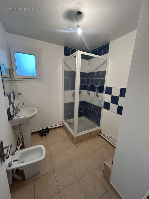 Appartement à DECINES-CHARPIEU