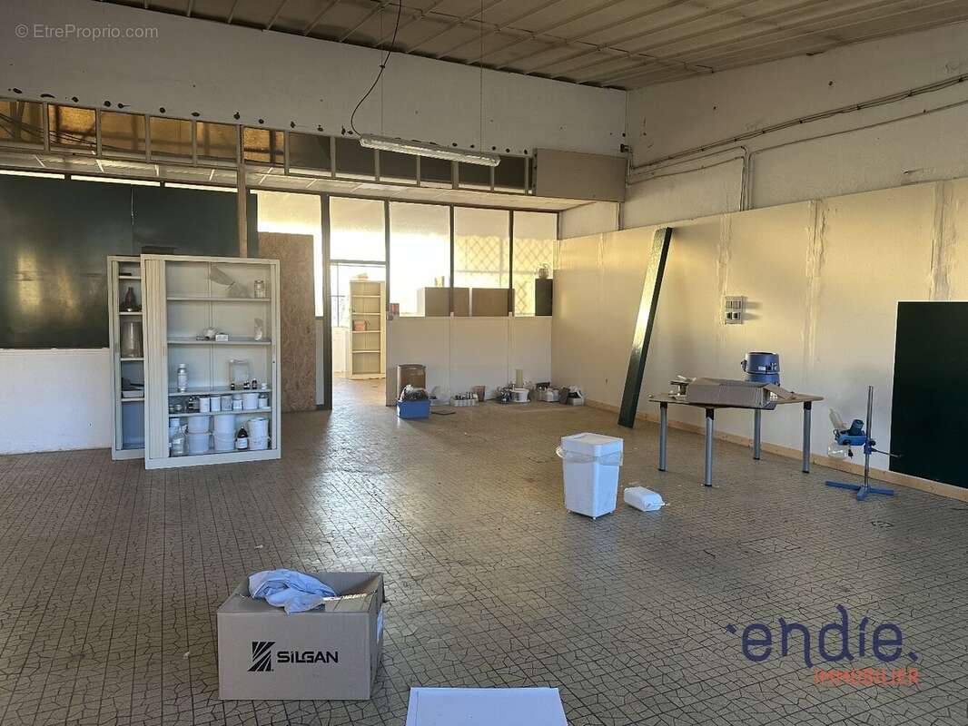 Commerce à LE VERNET