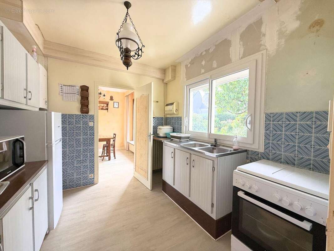 Maison 129 m² à Tredrez-Locquemeau  - photo 4
