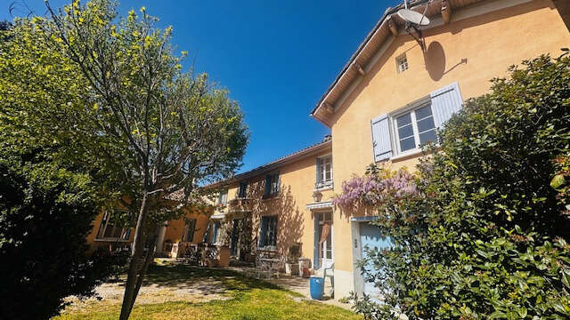 Maison à VIOLES