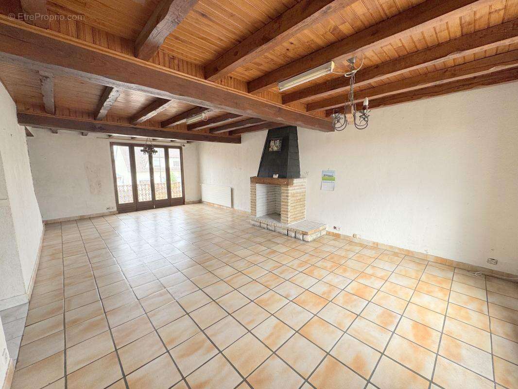 Maison à LE BLANC-MESNIL