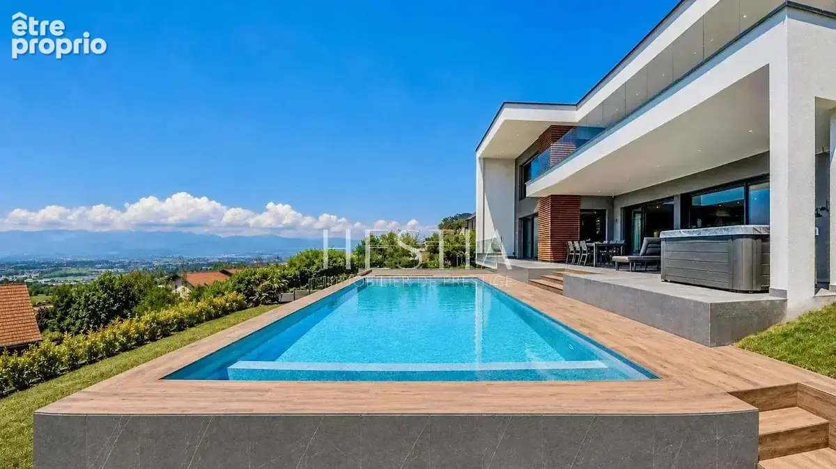 Photo Maison à Cranves-Sales au prix de 2 490 000€