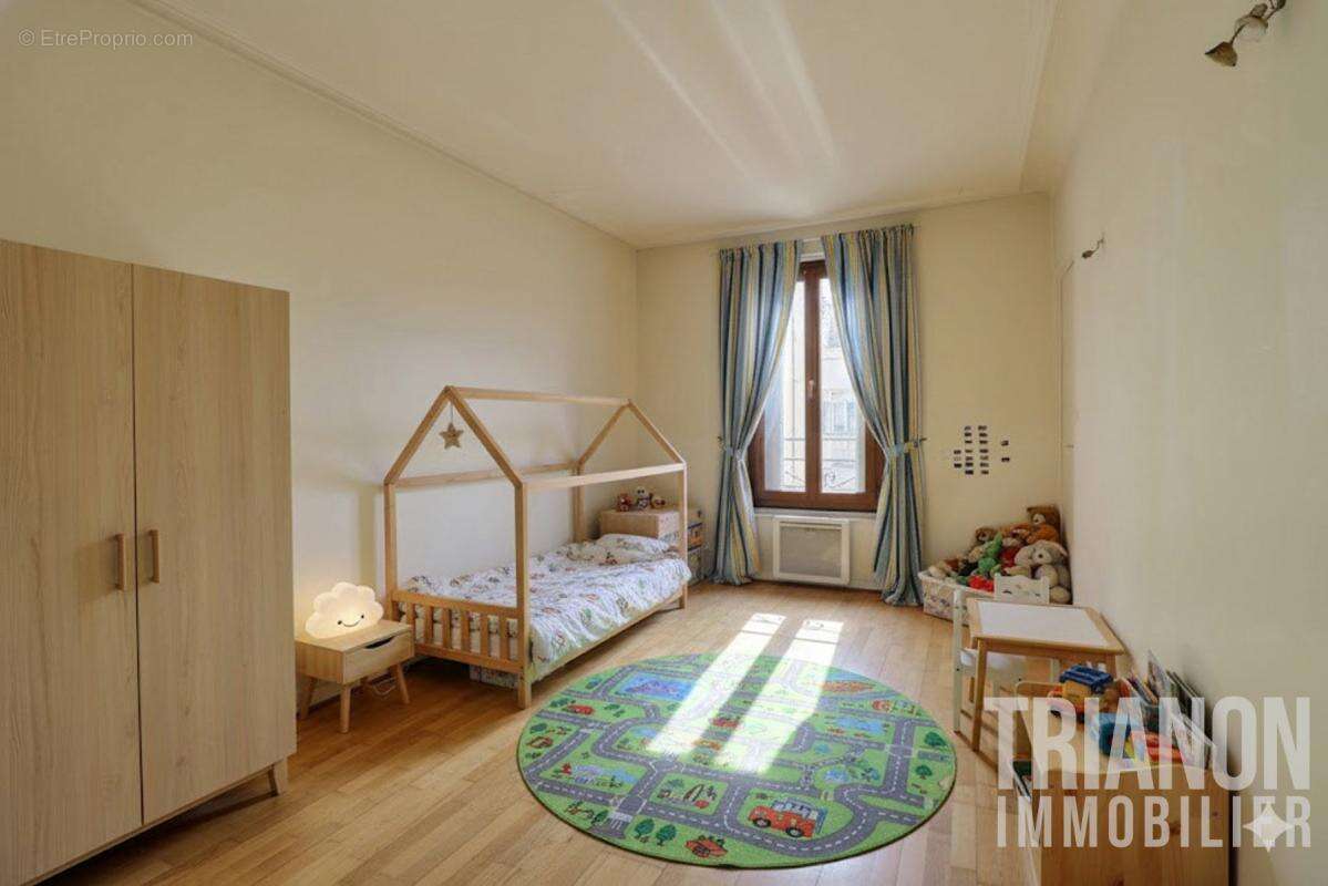 Appartement à VAUX-SUR-SEINE