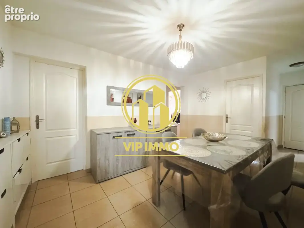 Appartement 71 m² à Lille  - photo 2