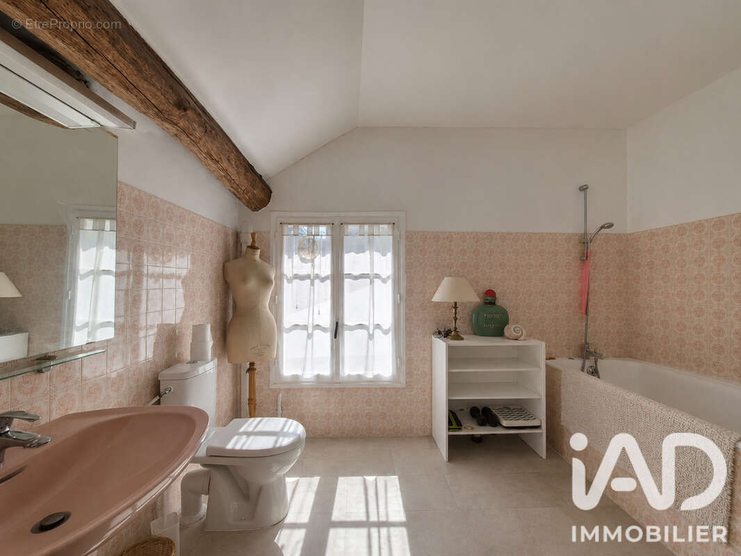 Maison 190 m² à Chevreuse  - photo 9