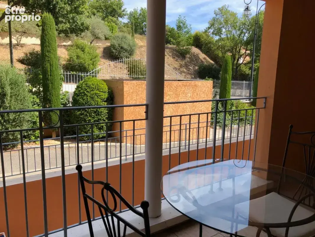 Appartement à GREOUX-LES-BAINS