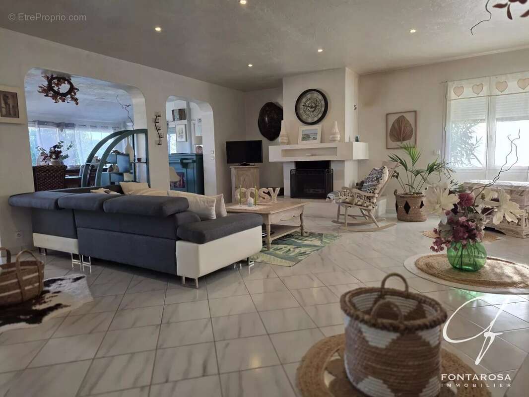 Maison à SAINT-RAPHAEL