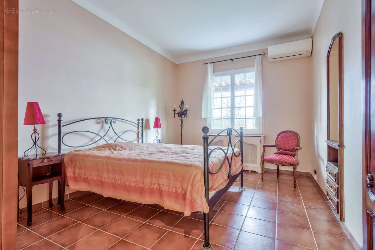 Maison à CAGNES-SUR-MER