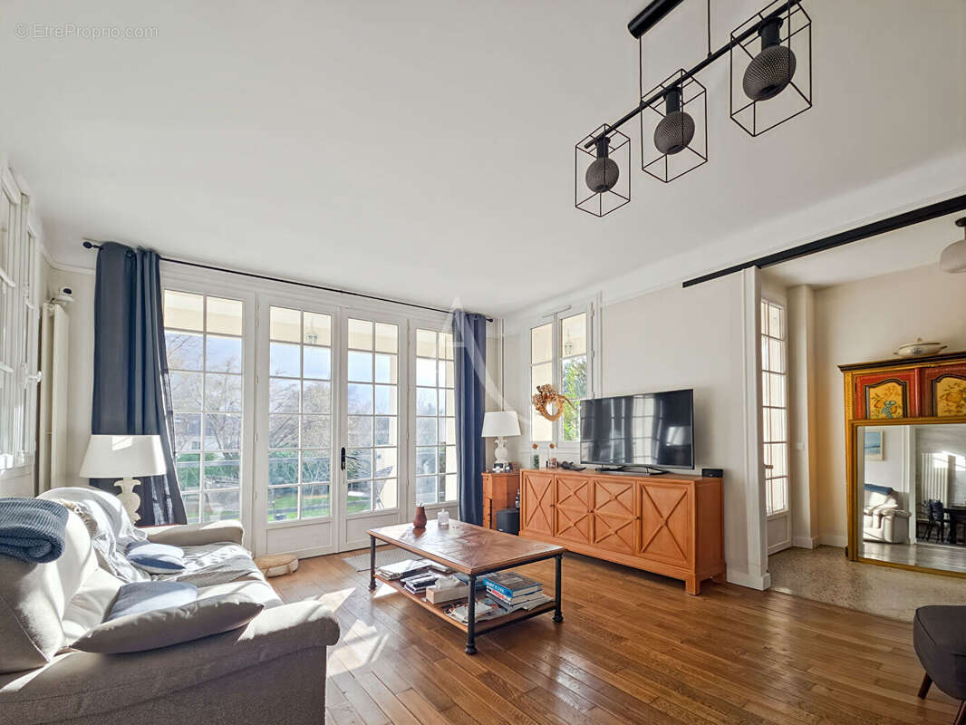 Maison à MEULAN