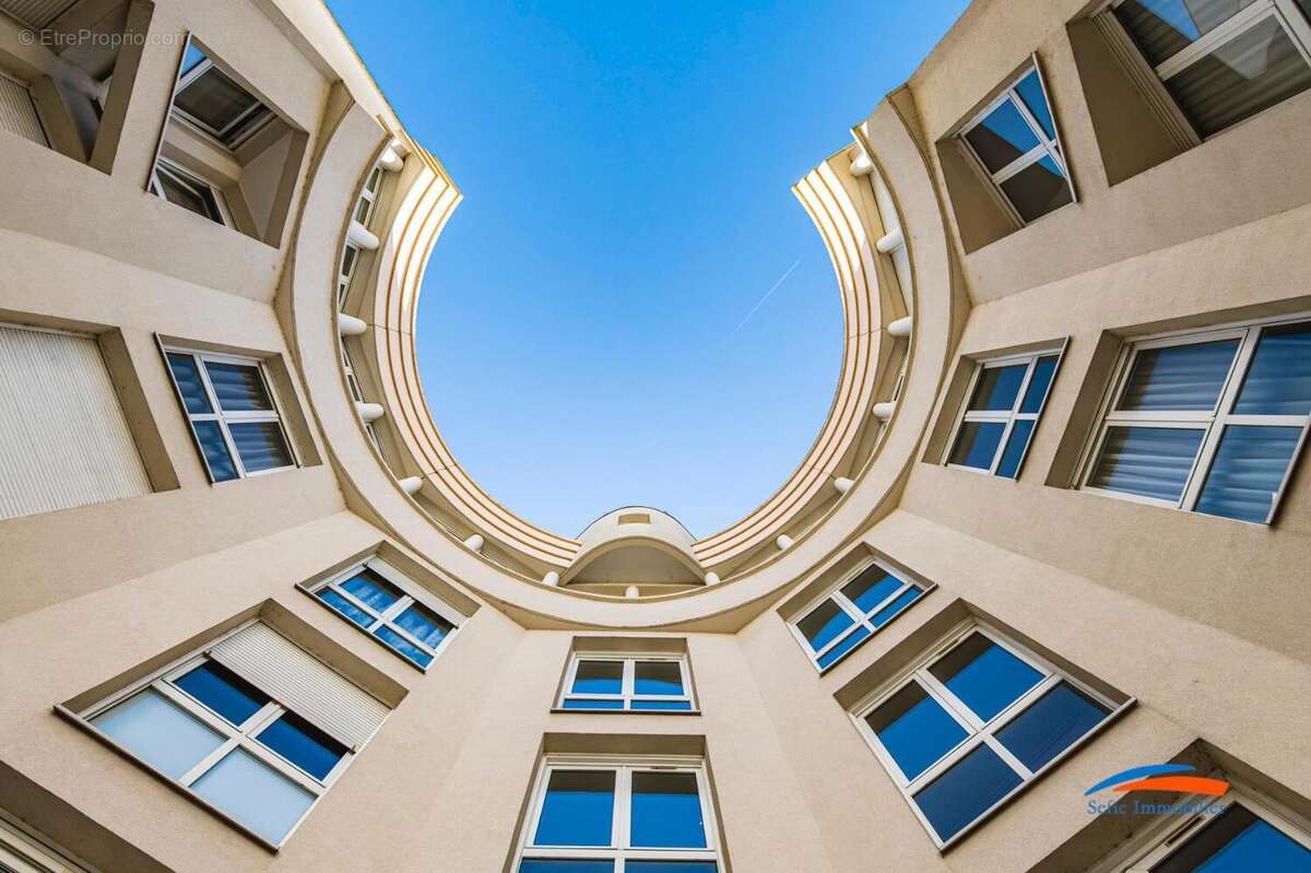   - Appartement à REIMS
