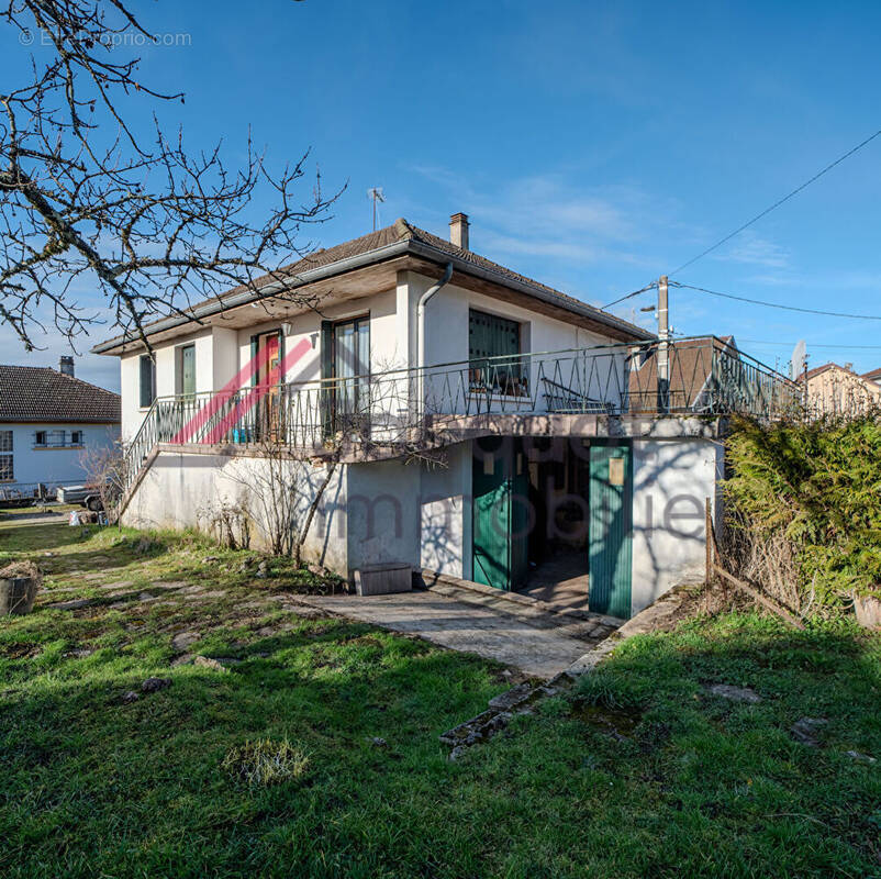 Maison à LONS-LE-SAUNIER