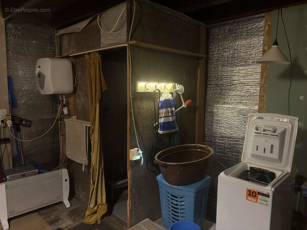 Maison à BELLENAVES