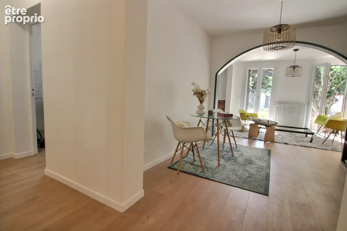 Maison avec jardin, garage et cheminée - photo 10