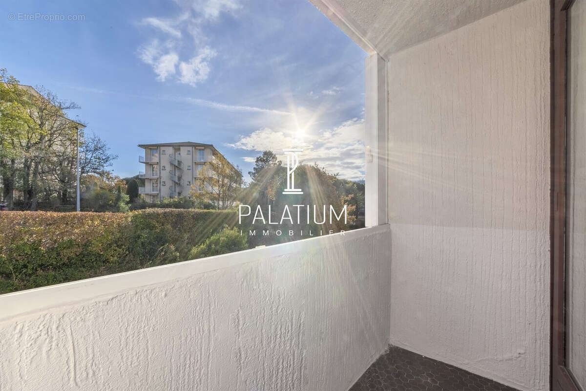 Appartement à GREOUX-LES-BAINS