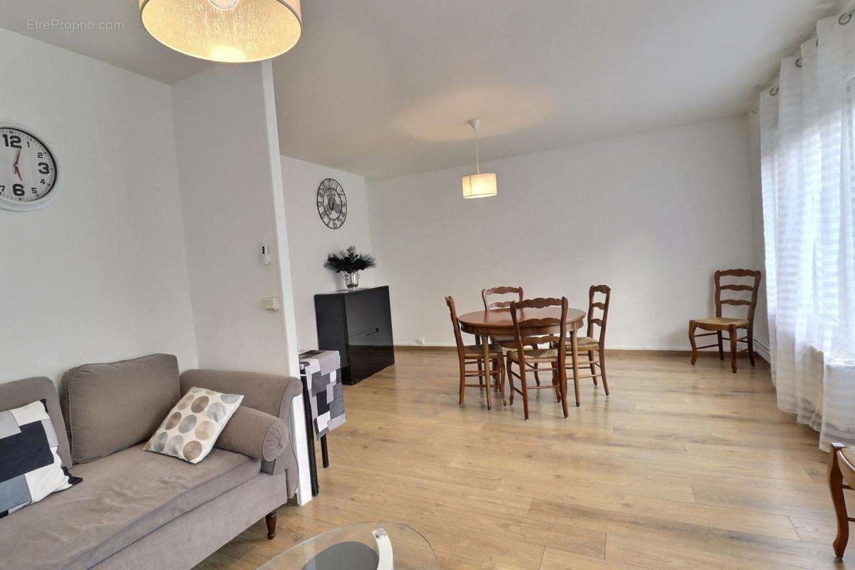 Appartement à BOUGIVAL