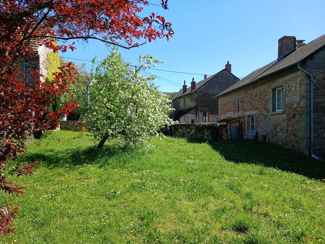 Maison à MHERE