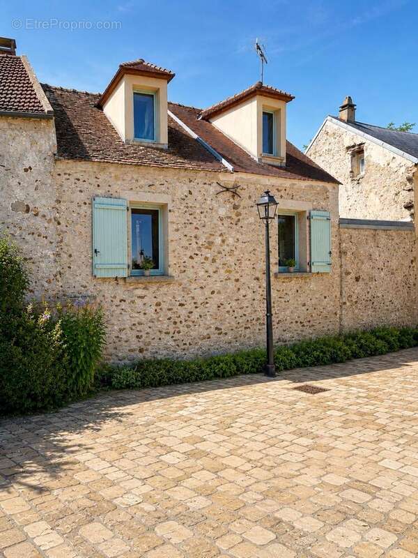 Photo 2 - Maison à MEZIERES-SUR-SEINE