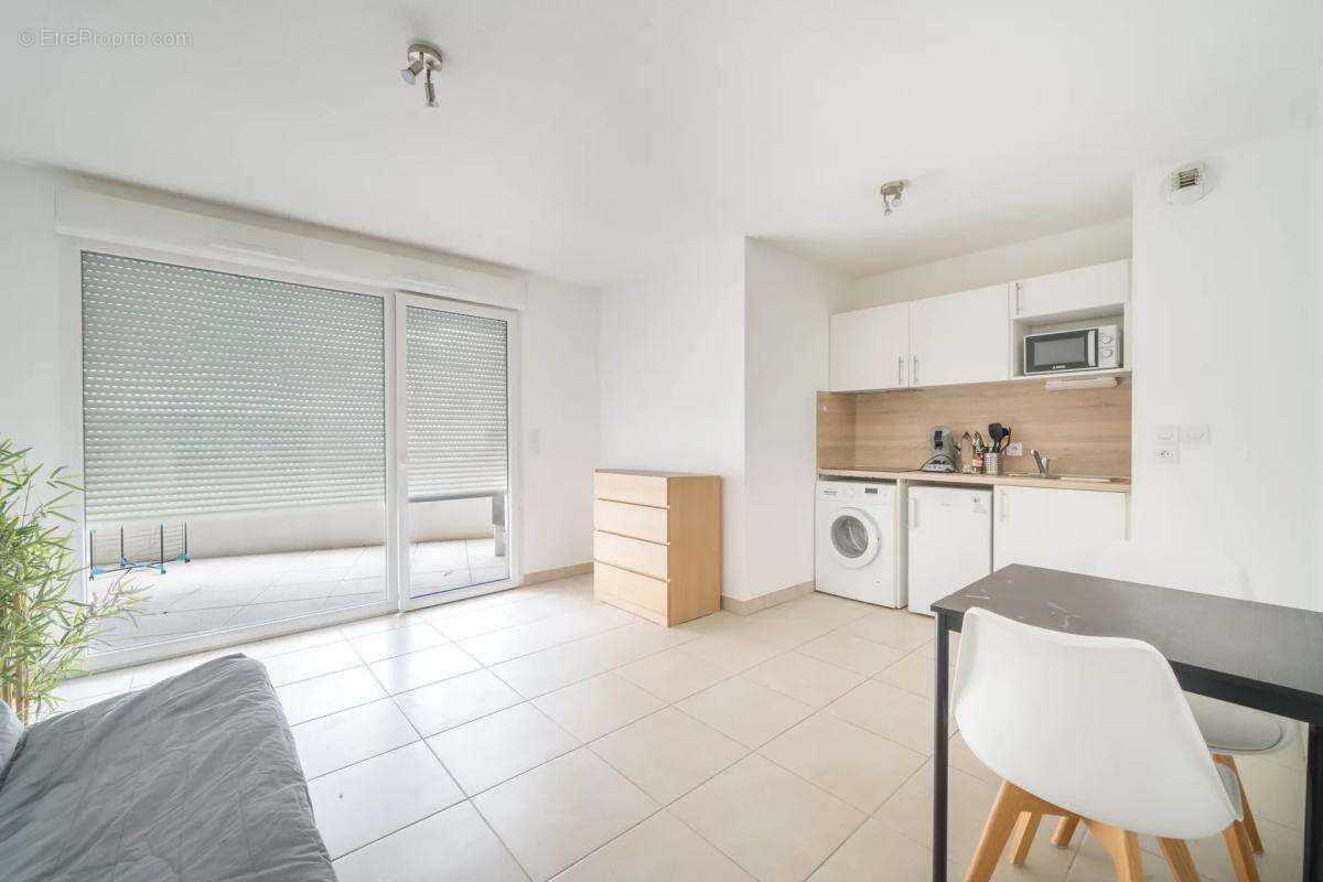 Appartement à JUVIGNAC