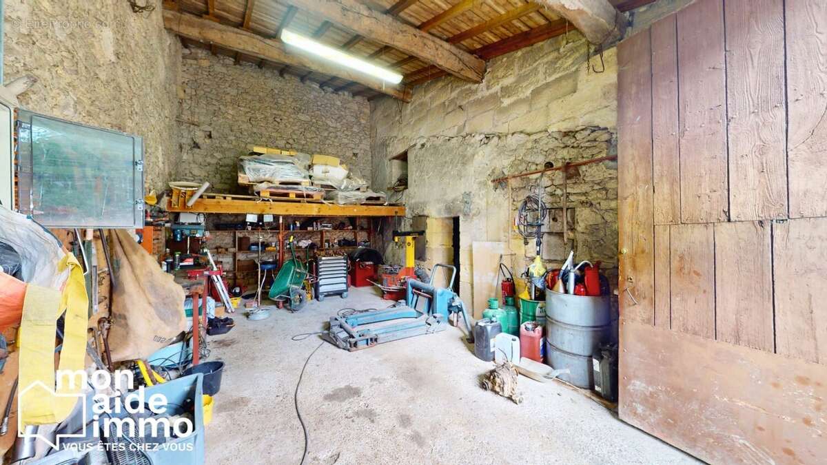 Maison à SAINT-EMILION