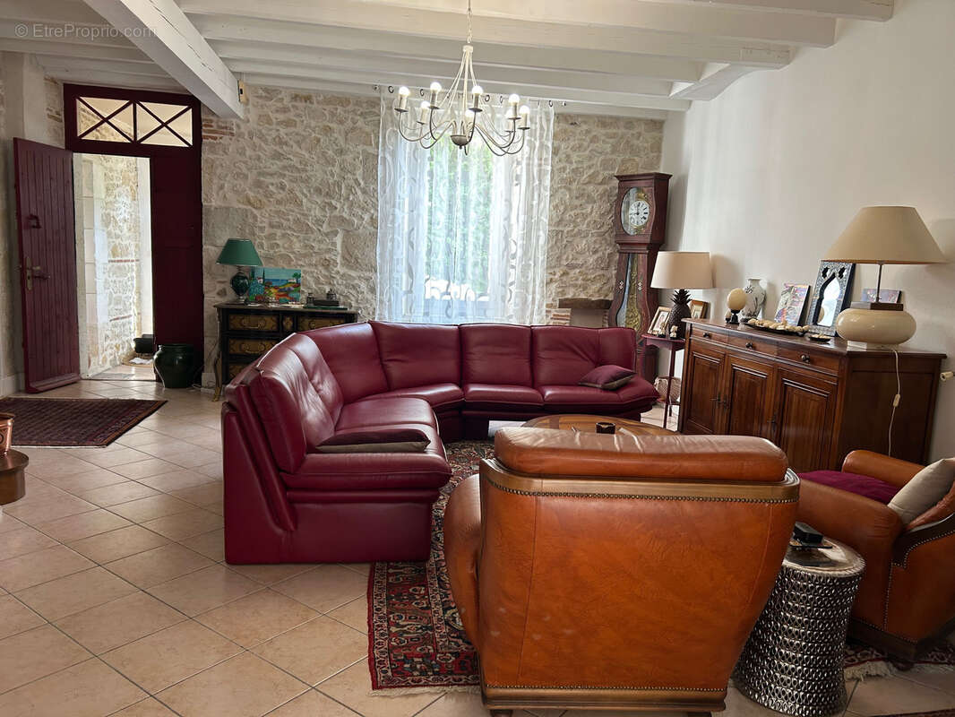 Maison à LAVARDAC