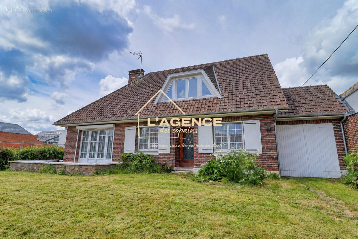 Maison à HAZEBROUCK