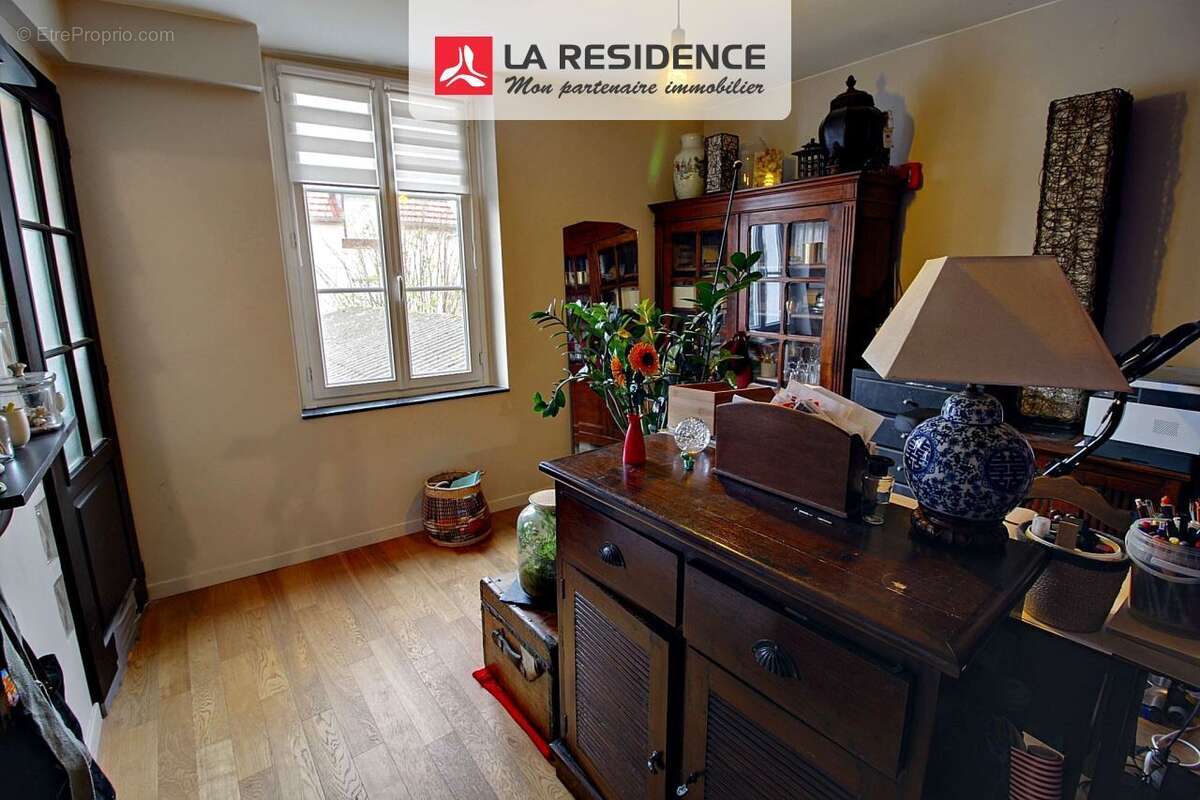 Appartement à VAUX-SUR-SEINE