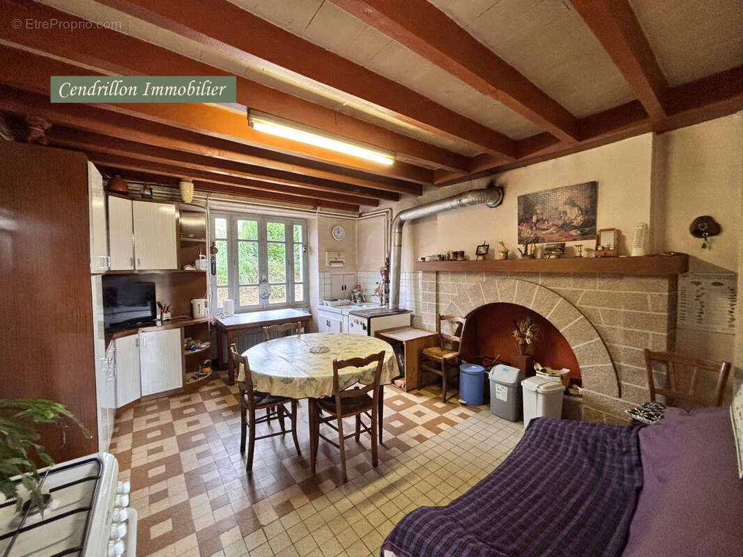 Maison à SAINT-PRIEST-PALUS