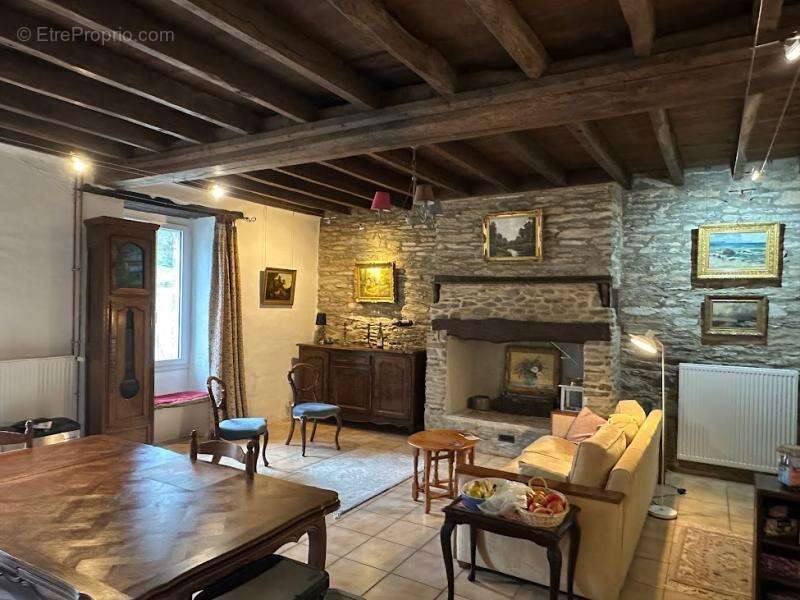 Maison à SIXT-SUR-AFF