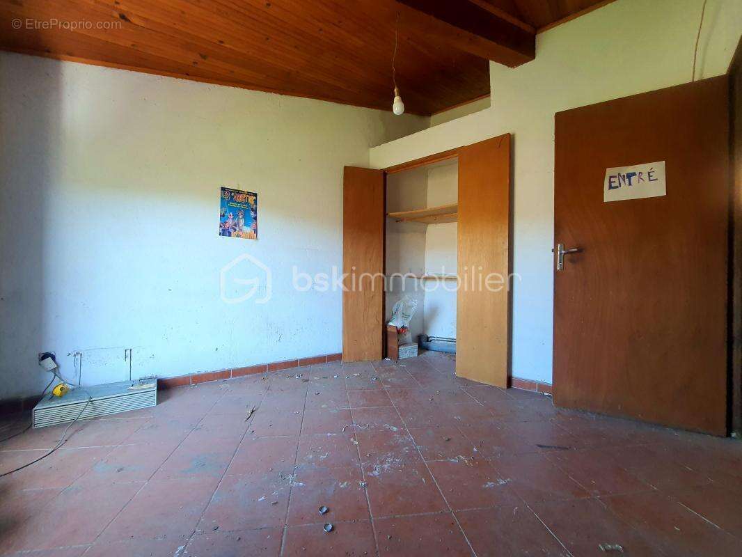 Maison à LATOUR-DE-FRANCE