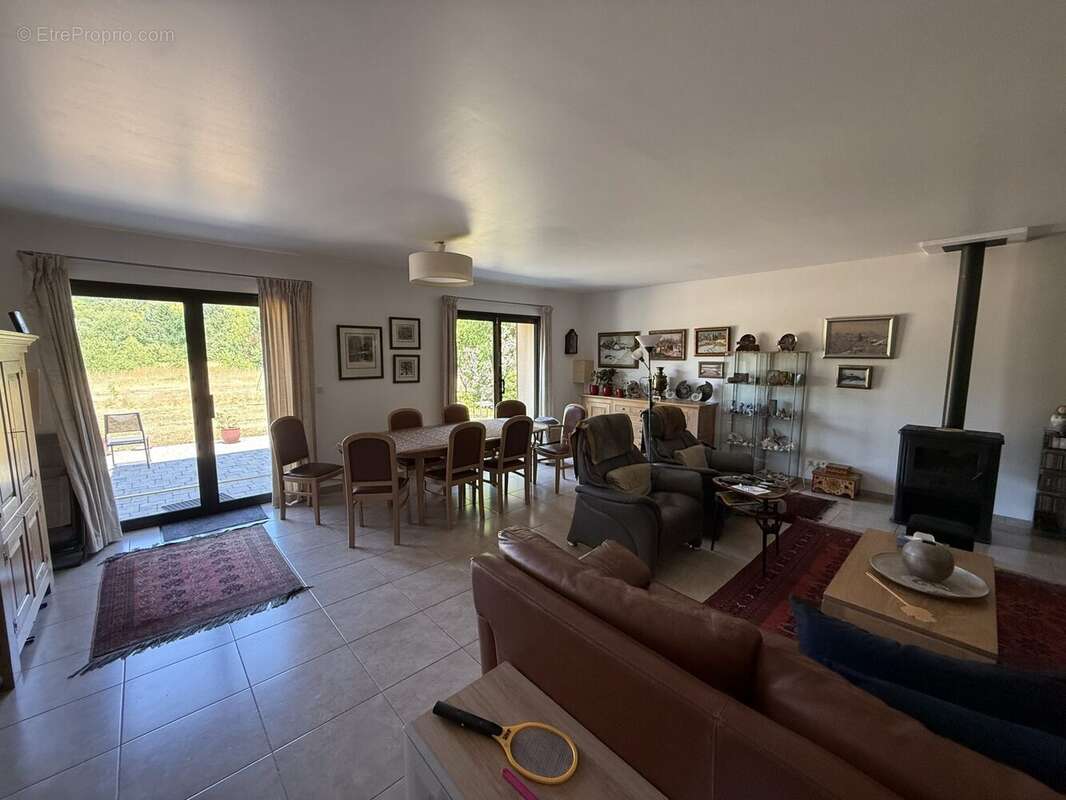 Maison 297 m² à Hardencourt-Cocherel  - photo 5