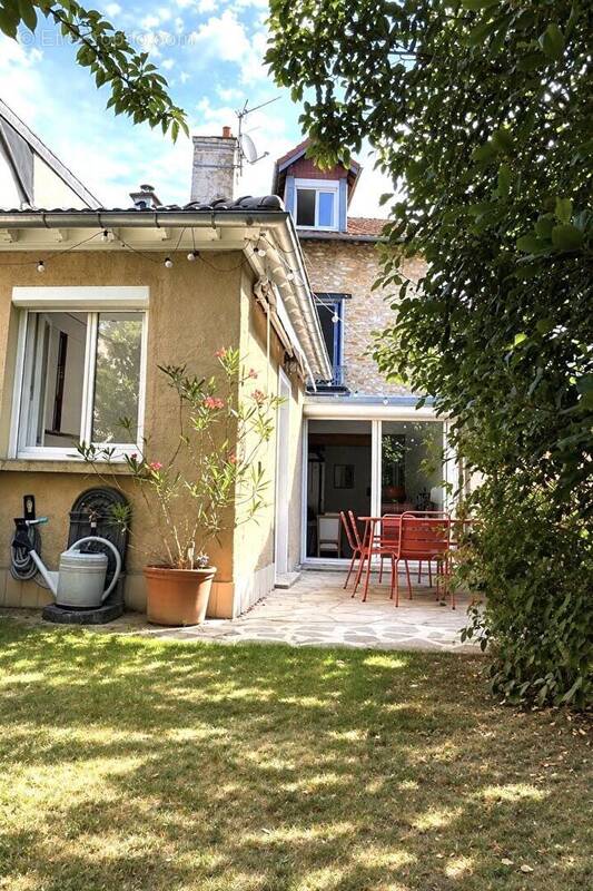 Maison à SAINT-LEU-LA-FORET