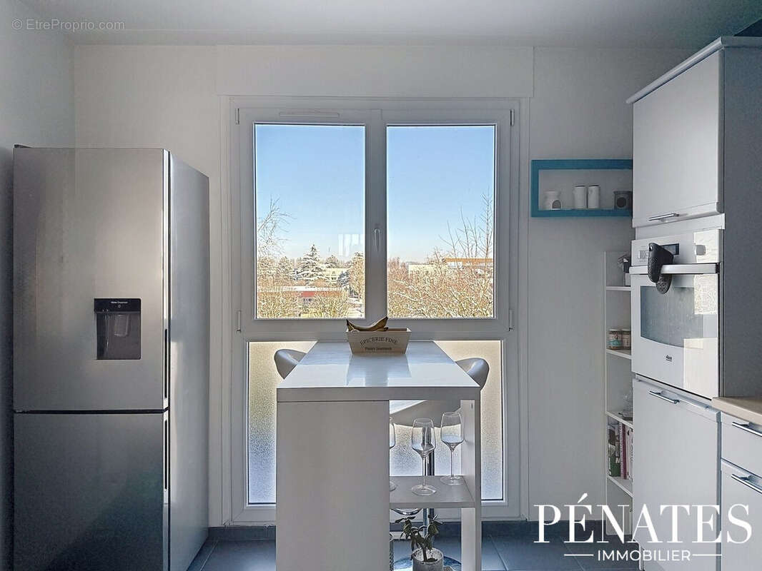 Appartement à MONT-SAINT-AIGNAN