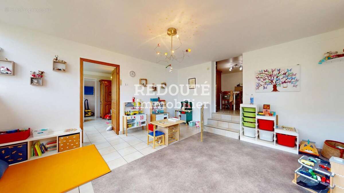 Maison à SAINT-BRICE-COURCELLES