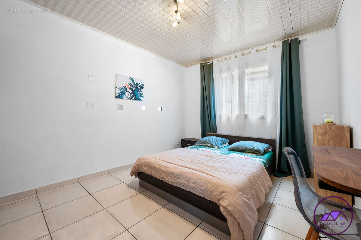 Maison à SAINT-DENIS