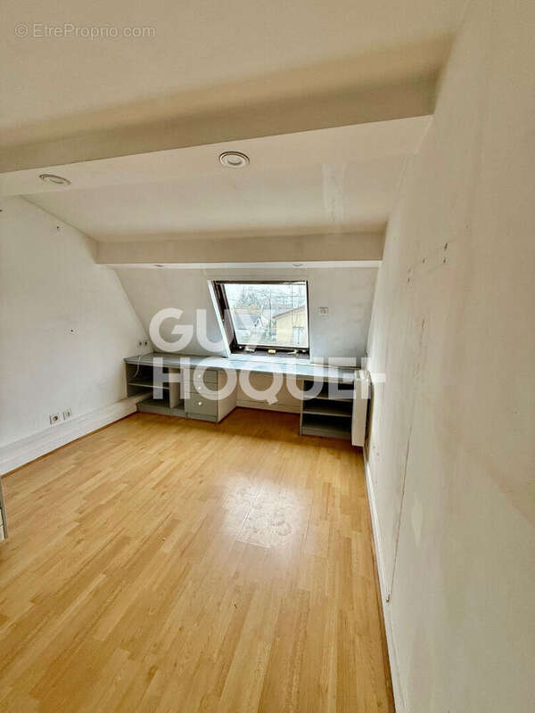 Maison à NEUILLY-PLAISANCE